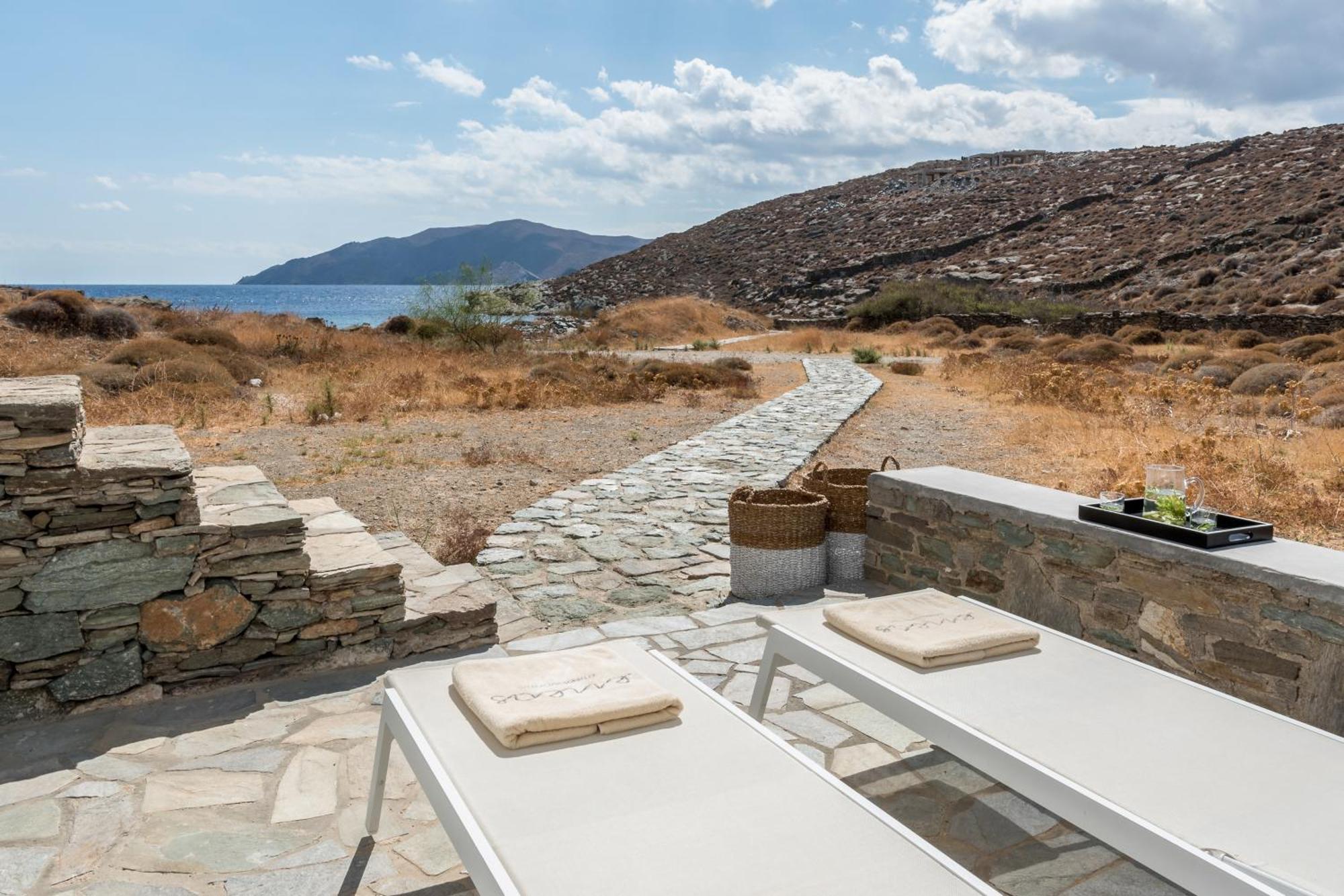Eneos Kythnos Beach Villas-Elegant And Comfort Villas Номер фото